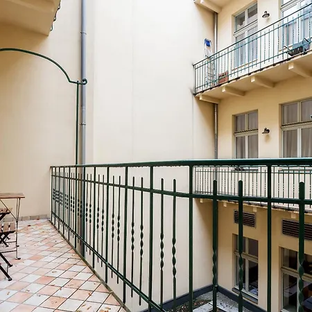 Διαμέρισμα Main Station - 8 Rakowicka Street *