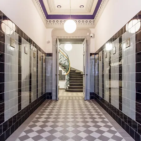 Main Station - 8 Rakowicka Street شقة